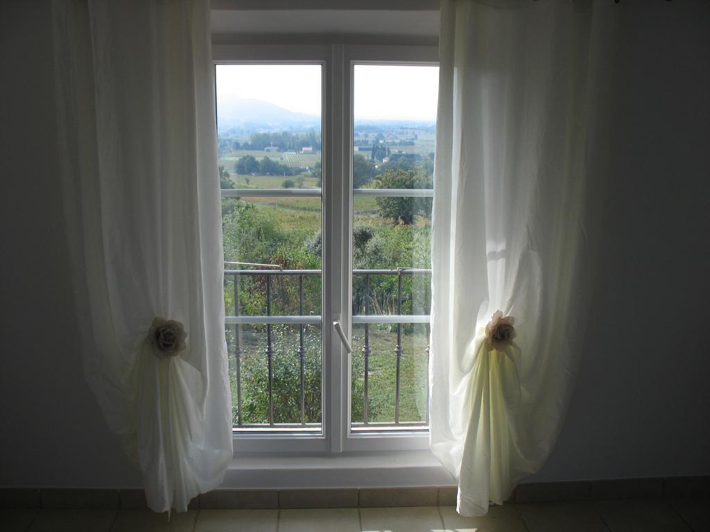 B&B La Cigaline Villedieu  Номер фото